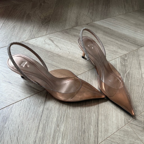 NWOT ZARA Sling Back Kitten Heels - Picture 1 of 6